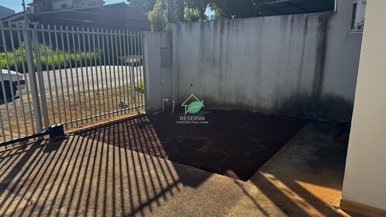 CASA MOBILIADA À VENDA NA REGIÃO DA VILA A – JD. CANADÁ ??