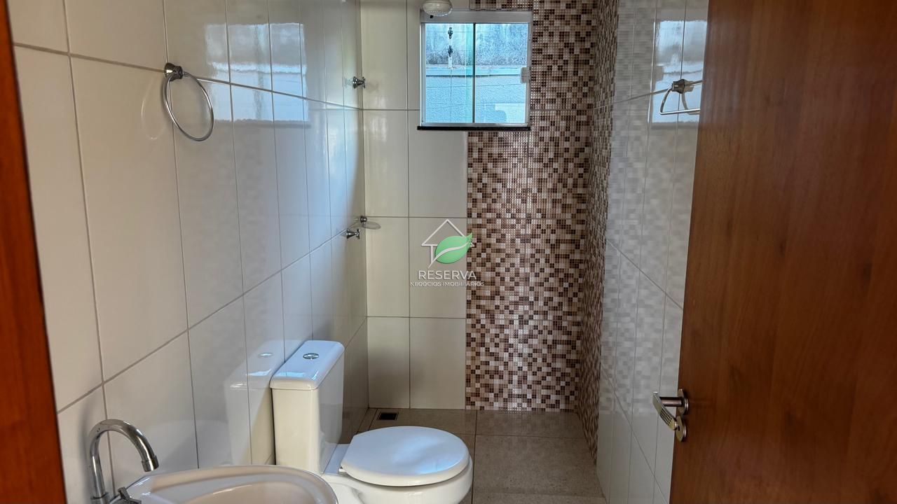 CASA MOBILIADA À VENDA NA REGIÃO DA VILA A – JD. CANADÁ ??