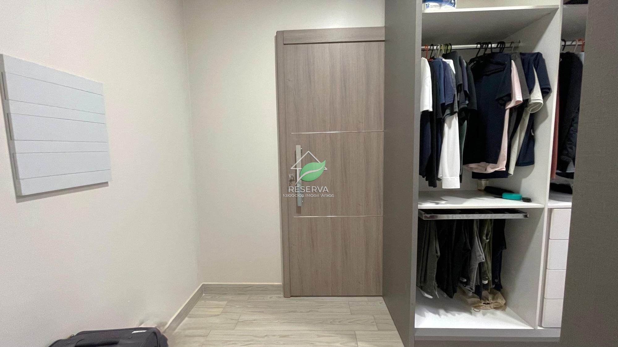 Sobrado disponível para venda e locação no Condomínio Terras Alpha II