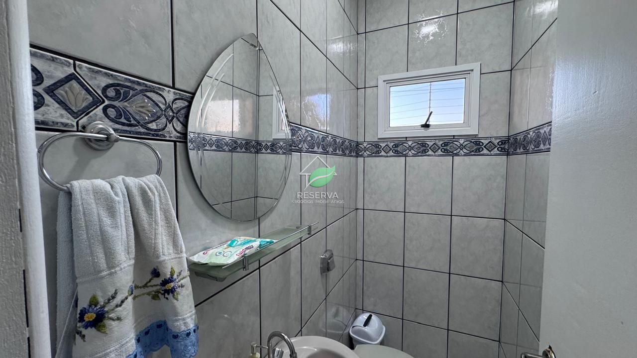 Sobrado amplo e completo no Jardim Lancaster I – R$ 900.000,00