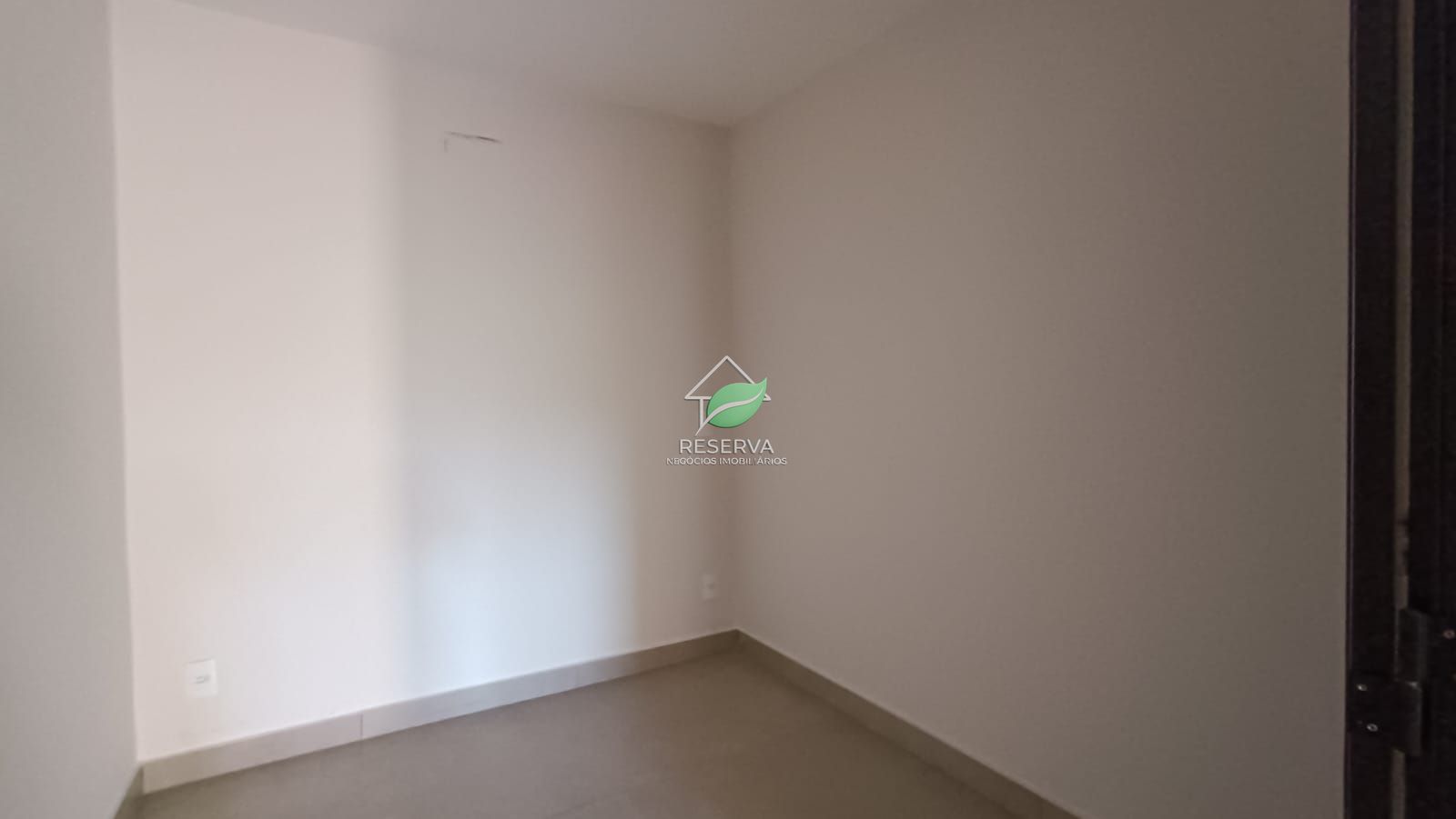 STUDIO PARA LOCAÇÃO — AV. CARLOS GOMES