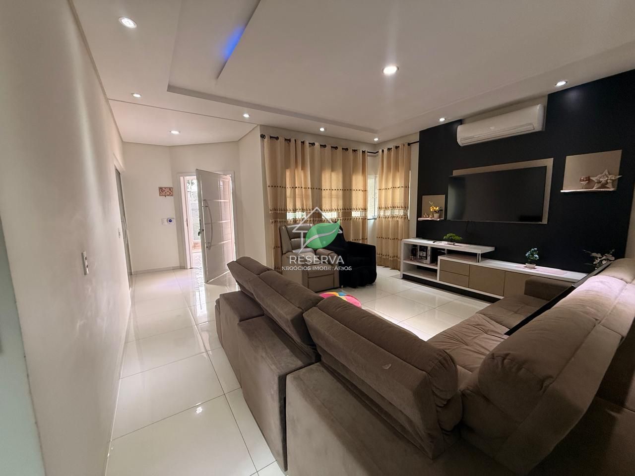 Casa Térrea Mobiliada para Locação — Jardim Panorama