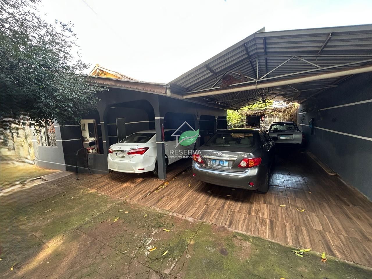 Casa à Venda no Portal da Foz – Excelente Localização e Amplo Espaço
