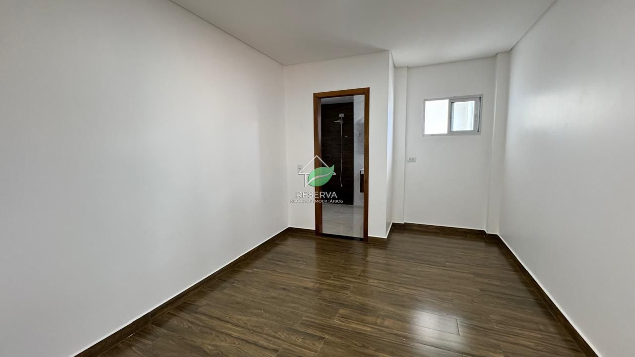 Sobrado de Alto Padrão à Venda na Vila A – Região Nobre, Próximo ao Gramadão