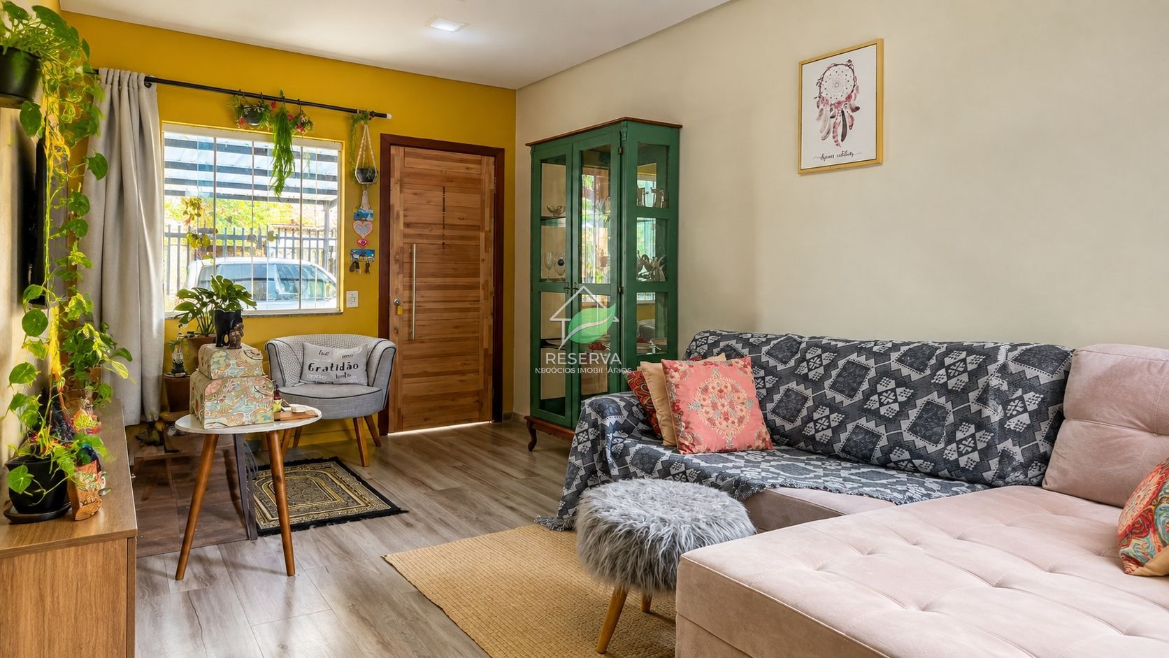 CASA DE ESQUINA PARA ALUGUEL — MORUMBI 3**