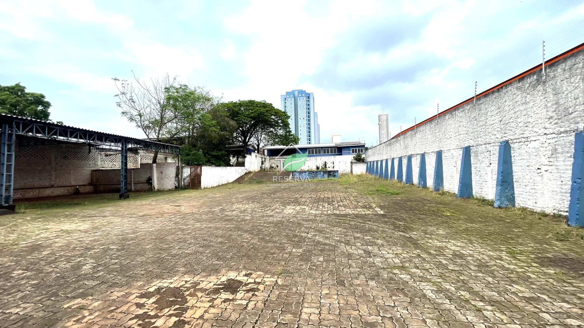 Área Comercial à Venda e para Locação – Margens da BR-277.