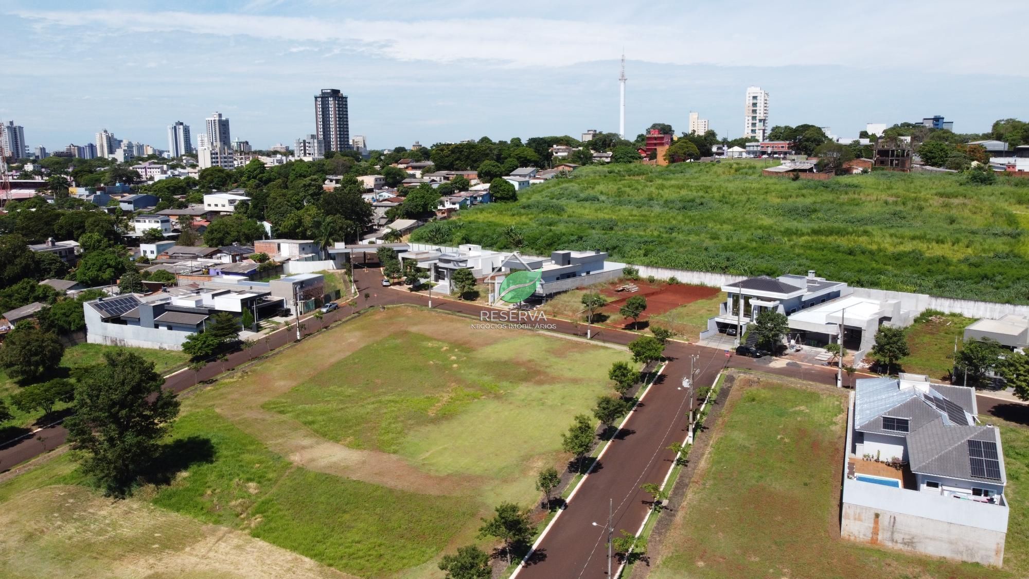 Terreno de esquina à venda no Condomínio Residencial Falls Ville – Foz