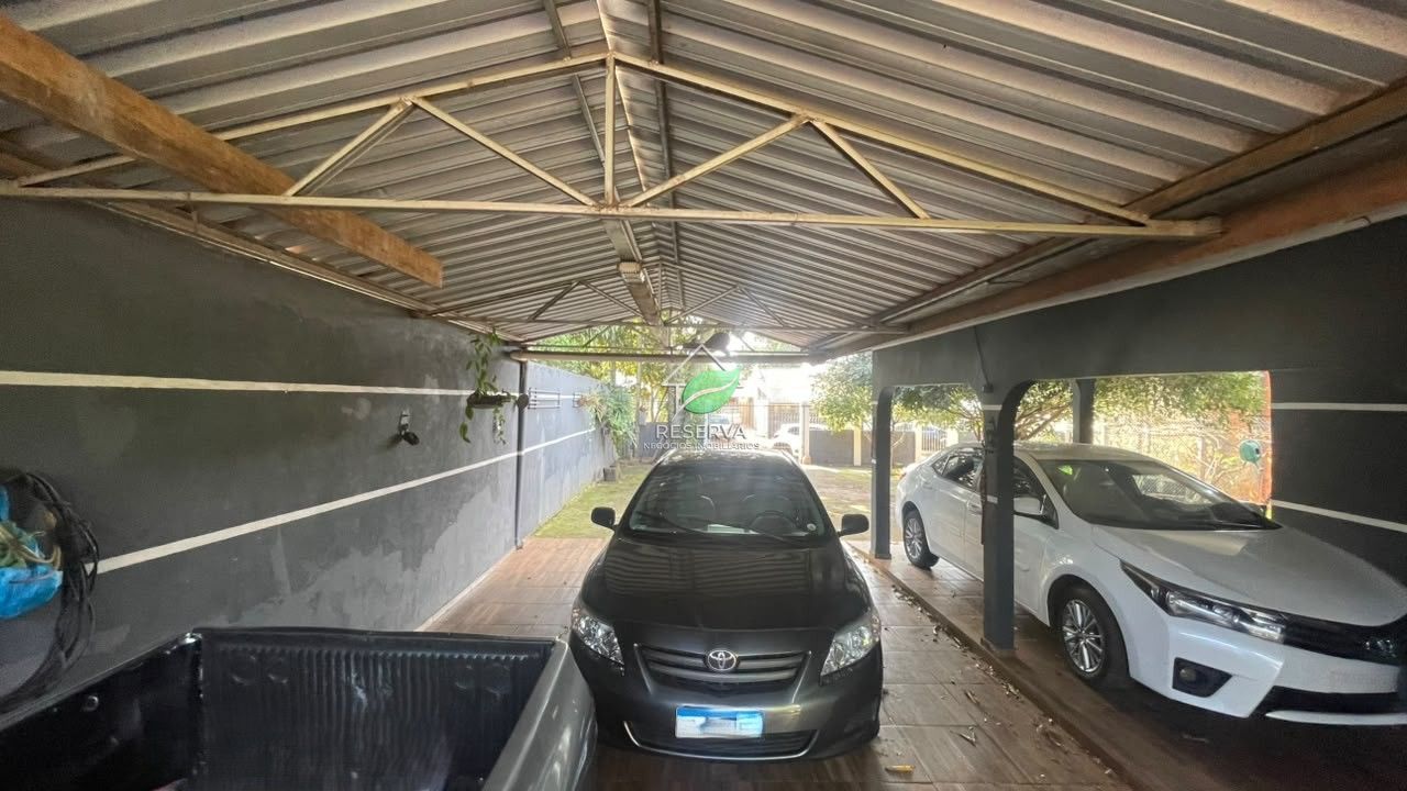 Casa à Venda no Portal da Foz – Excelente Localização e Amplo Espaço