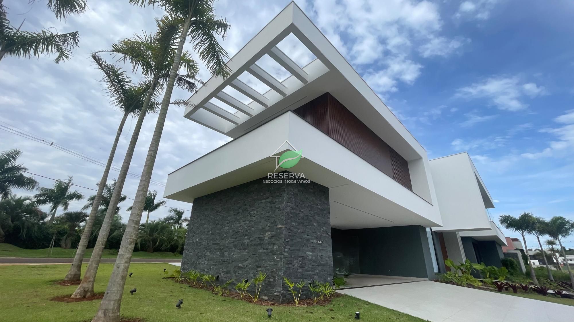# CASA DE ALTO PADRÃO NO ROYAL FALLS RESIDENCE & RESORT