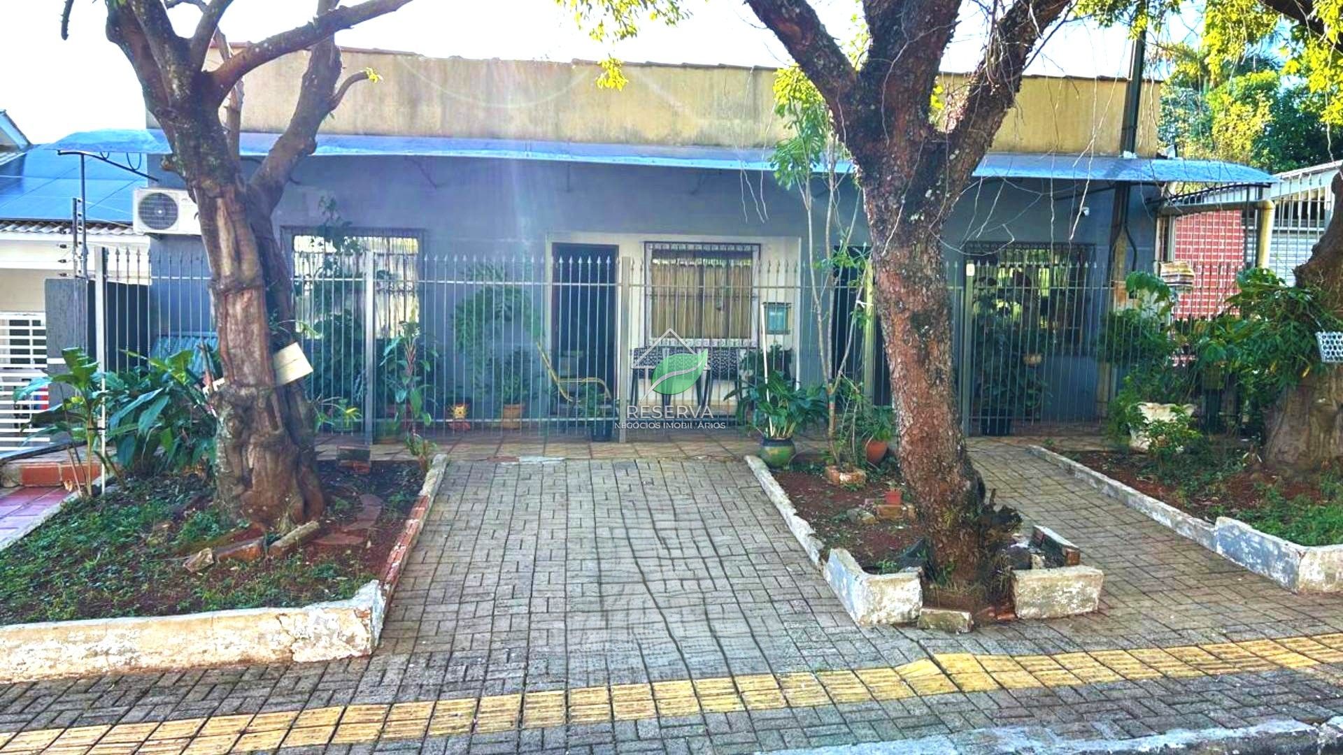 TERRENO COM CASA À VENDA NA VILA YOLANDA — 1.036 m²