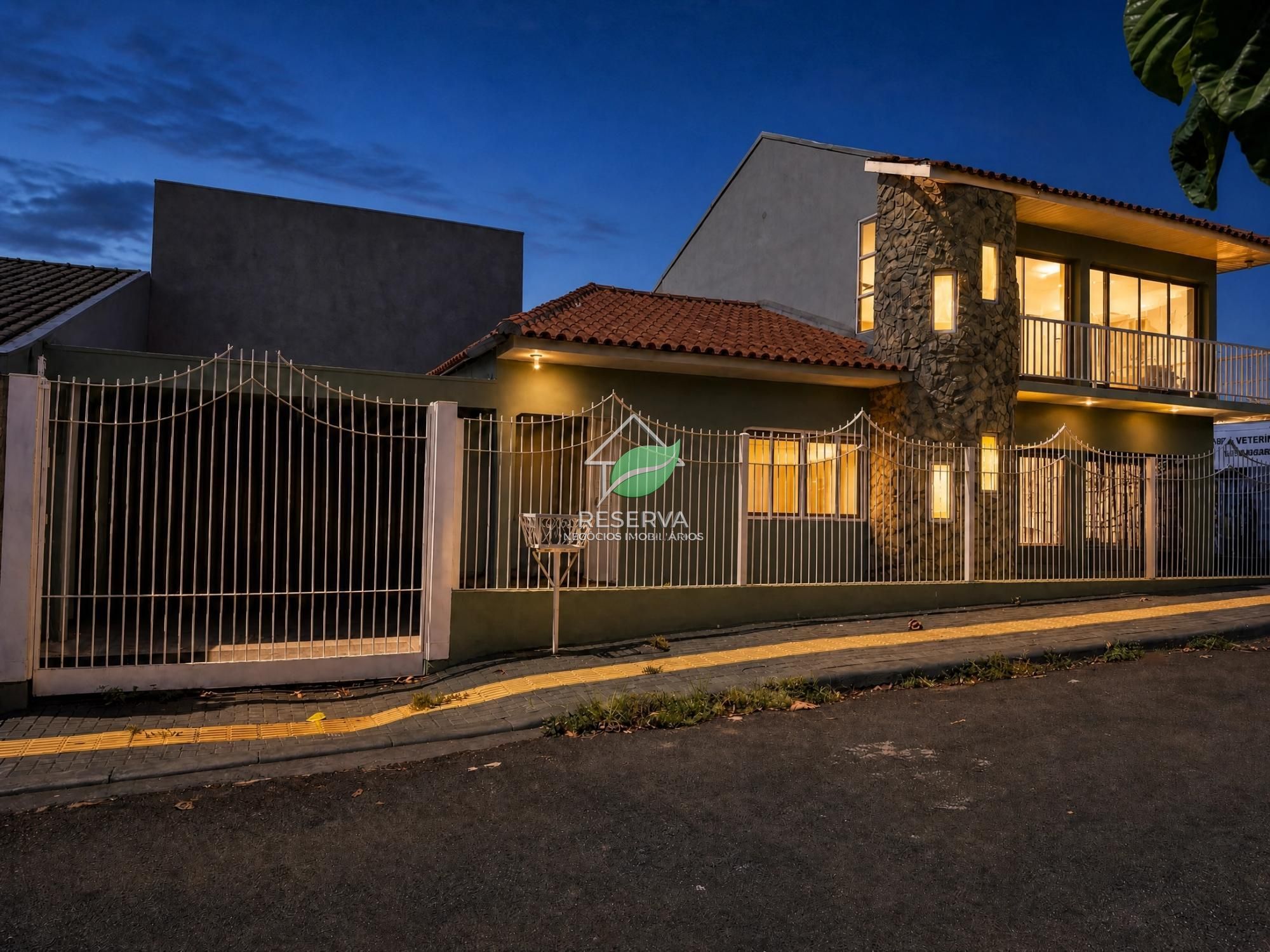 Sobrado à Venda no Belvedere II – Amplitude, Conforto e Excelente Localização!