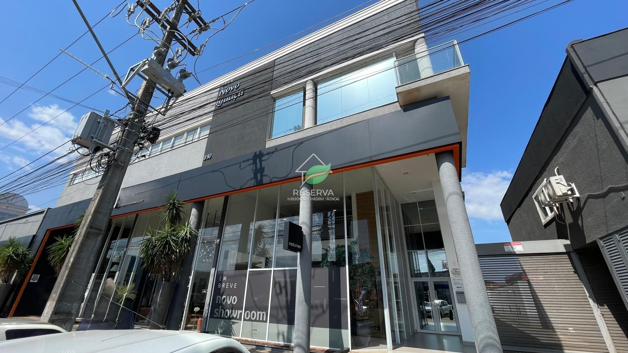 Sala Comercial de 74 m² para Locação — Edifício Novo Iguaçu