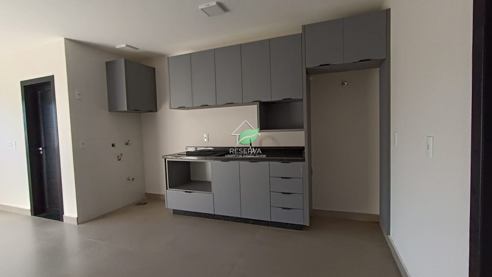 STUDIO PARA LOCAÇÃO — AV. CARLOS GOMES