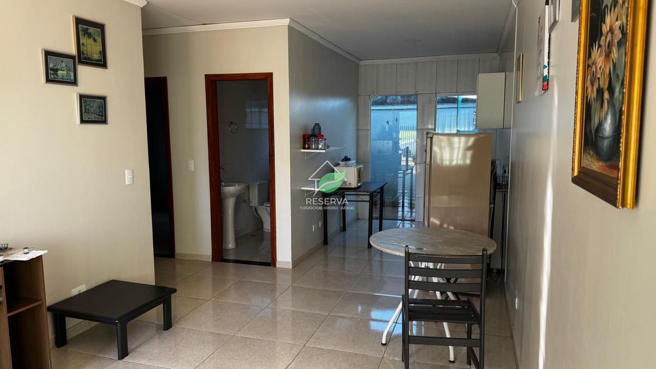 CASA MOBILIADA À VENDA NA REGIÃO DA VILA A – JD. CANADÁ ??