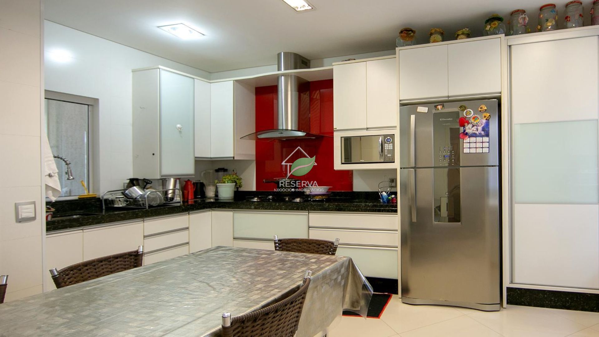 Apartamento de Alto Padrão na Av. Pedro Basso