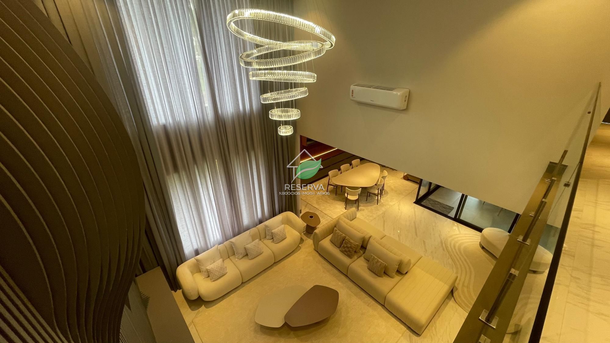 # CASA DE ALTO PADRÃO NO ROYAL FALLS RESIDENCE & RESORT