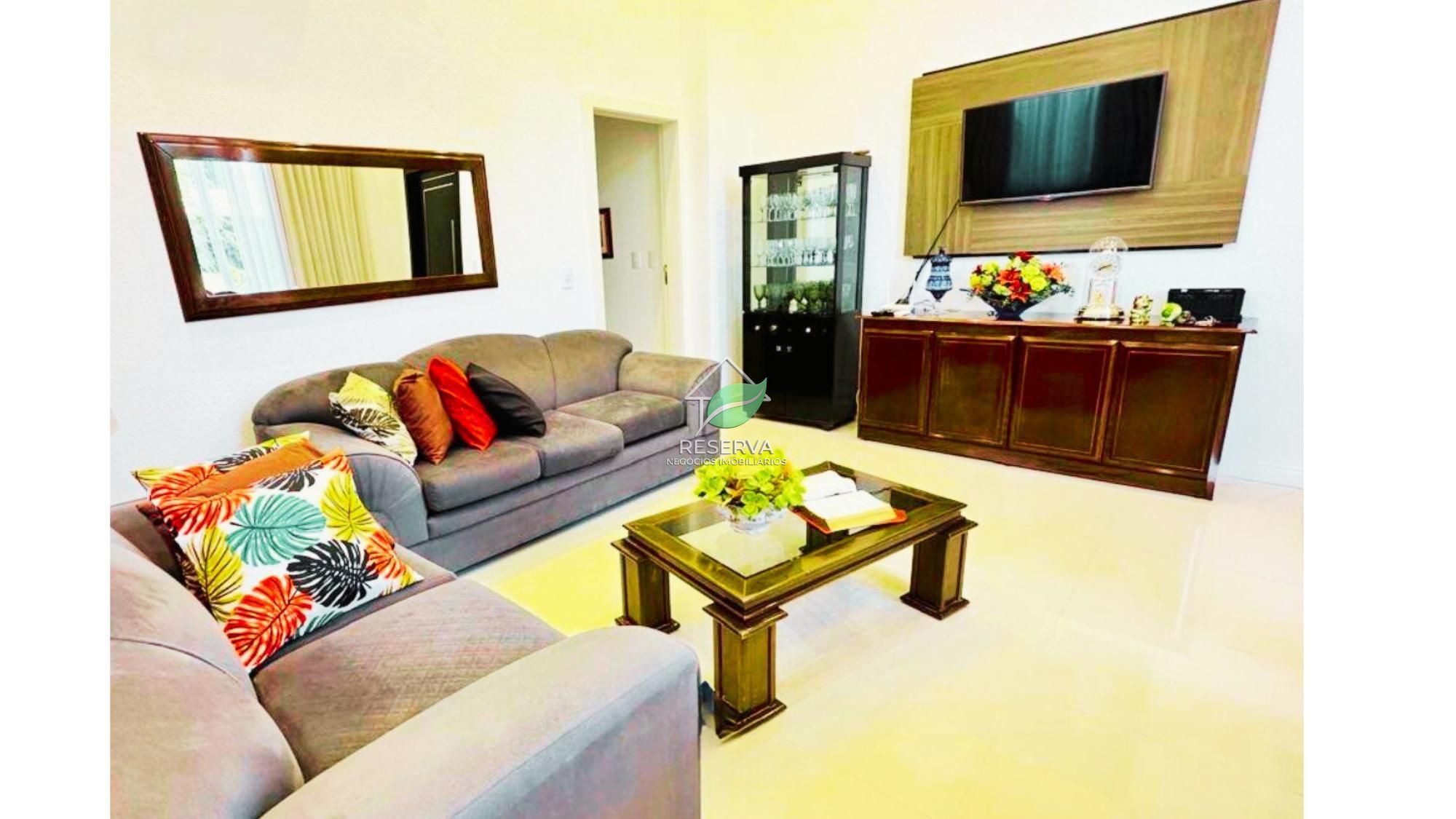 Casa Térrea de Alto Padrão à Venda — Condomínio Terras Alpha 1