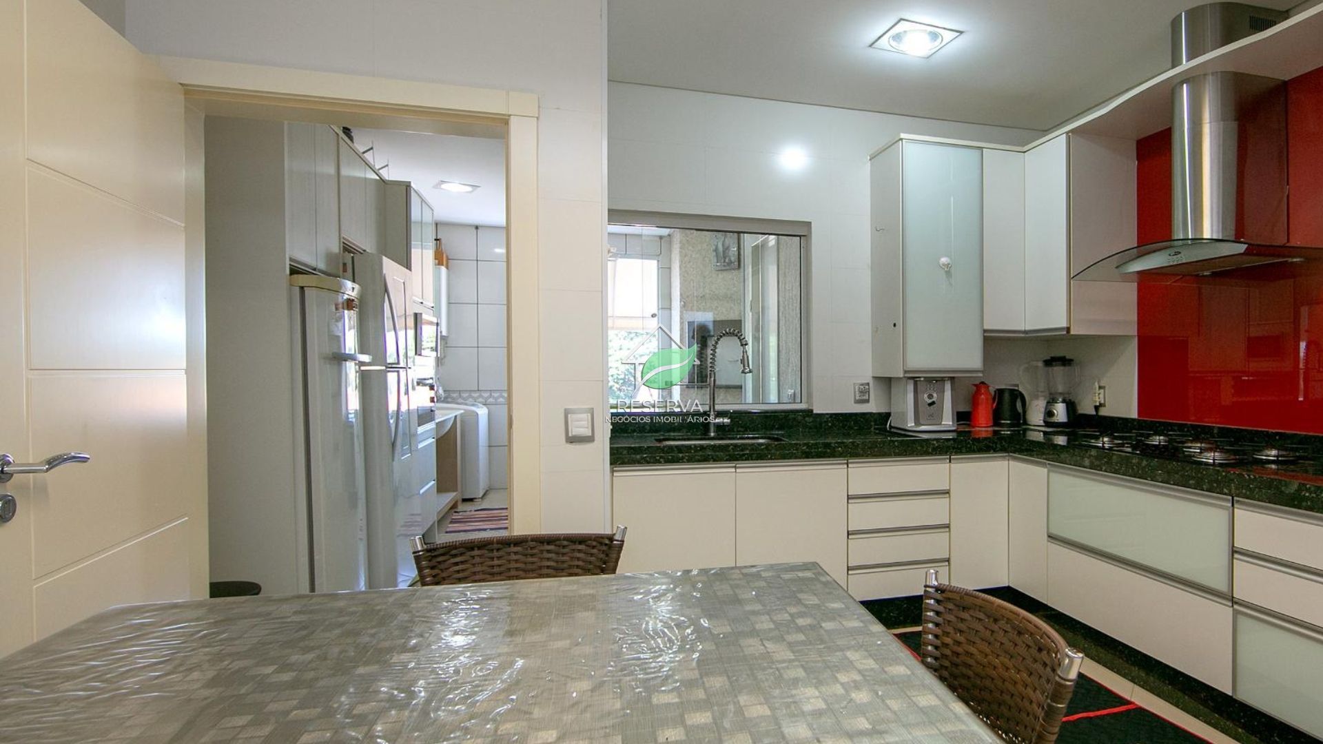 Apartamento de Alto Padrão na Av. Pedro Basso