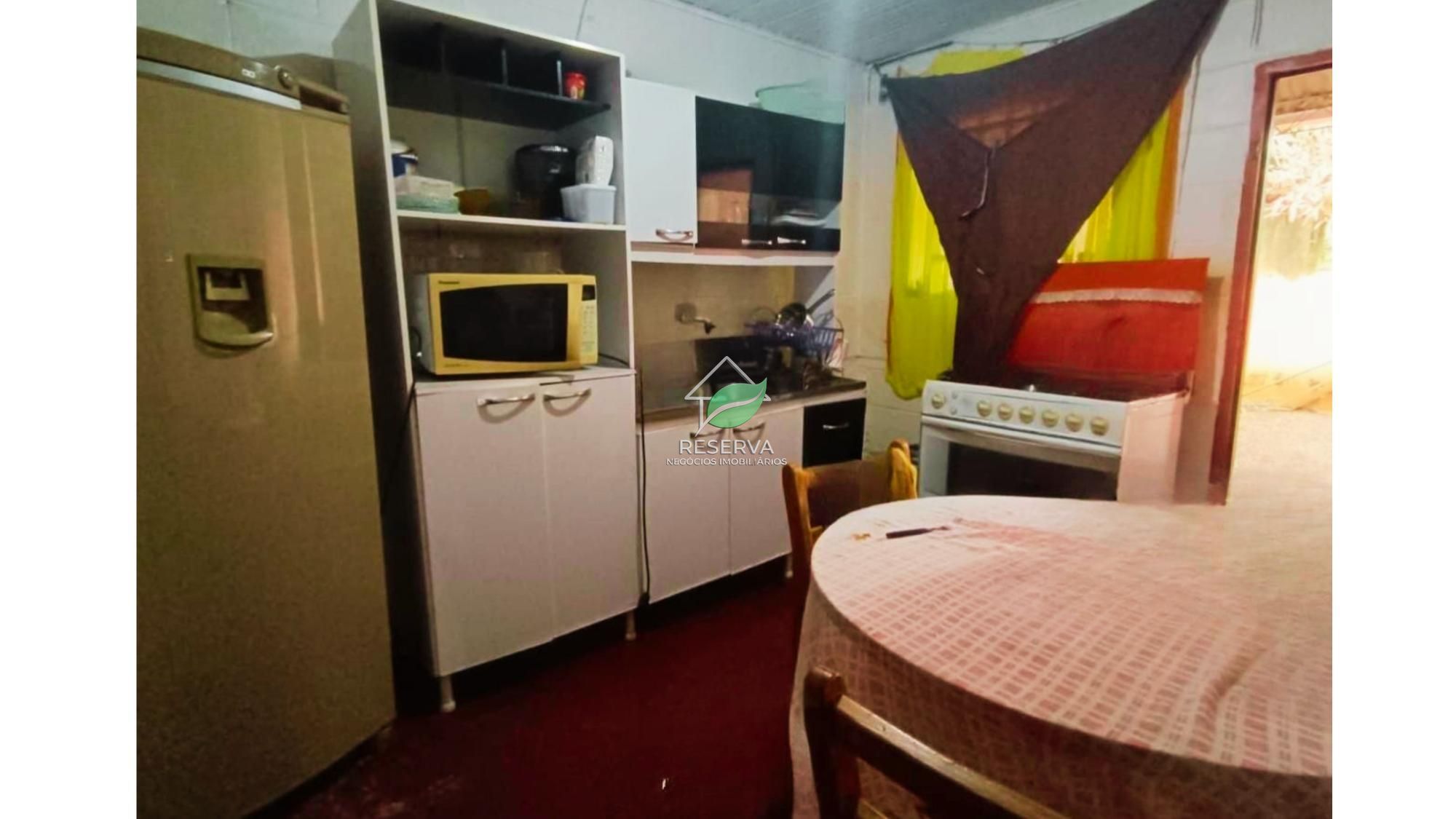 Casa à Venda na Vila C | Amplo Terreno e Espaço para Toda a Família