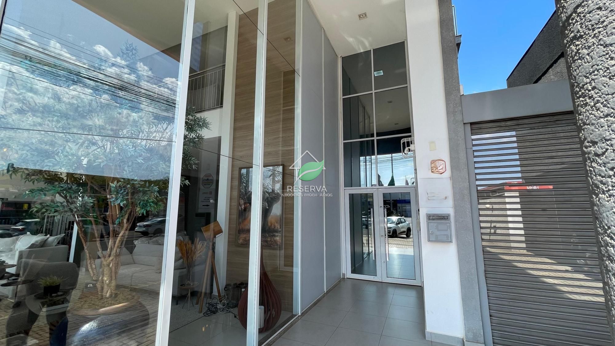 Sala Comercial de 74 m² para Locação — Edifício Novo Iguaçu