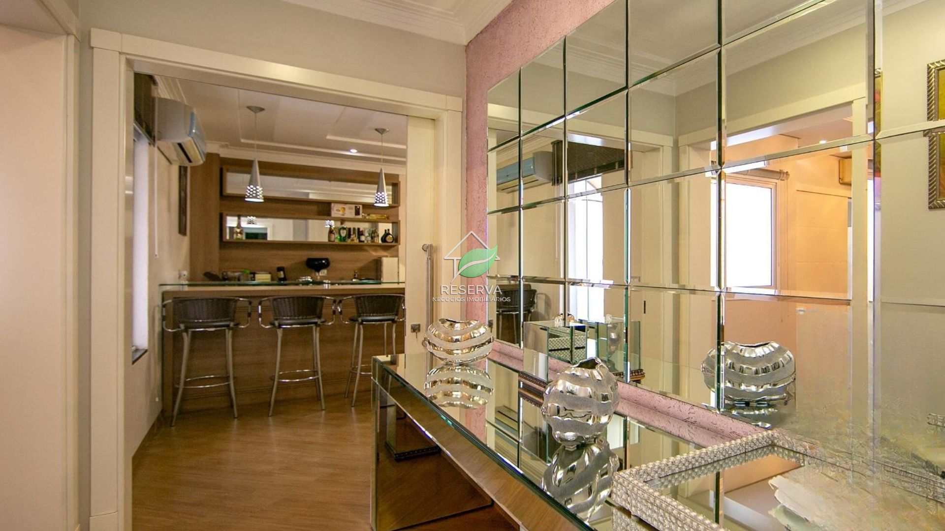 Apartamento de Alto Padrão na Av. Pedro Basso
