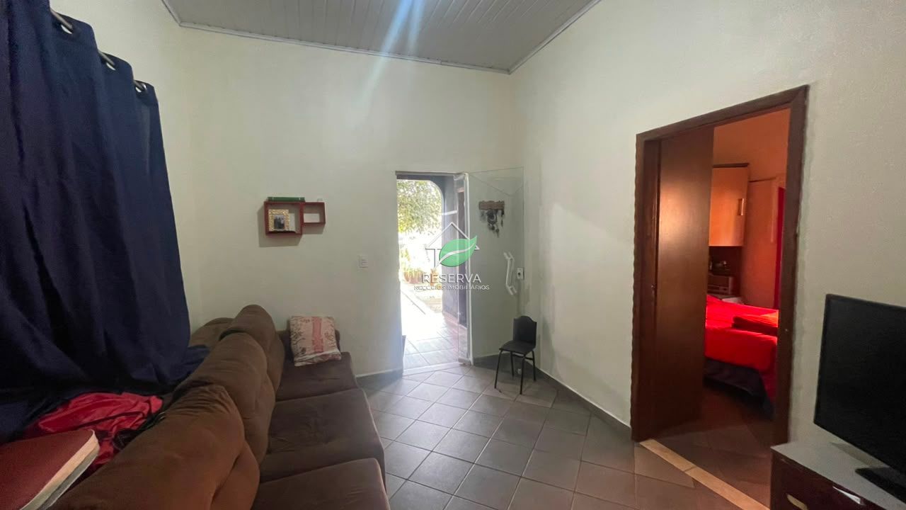 Casa à Venda no Portal da Foz – Excelente Localização e Amplo Espaço