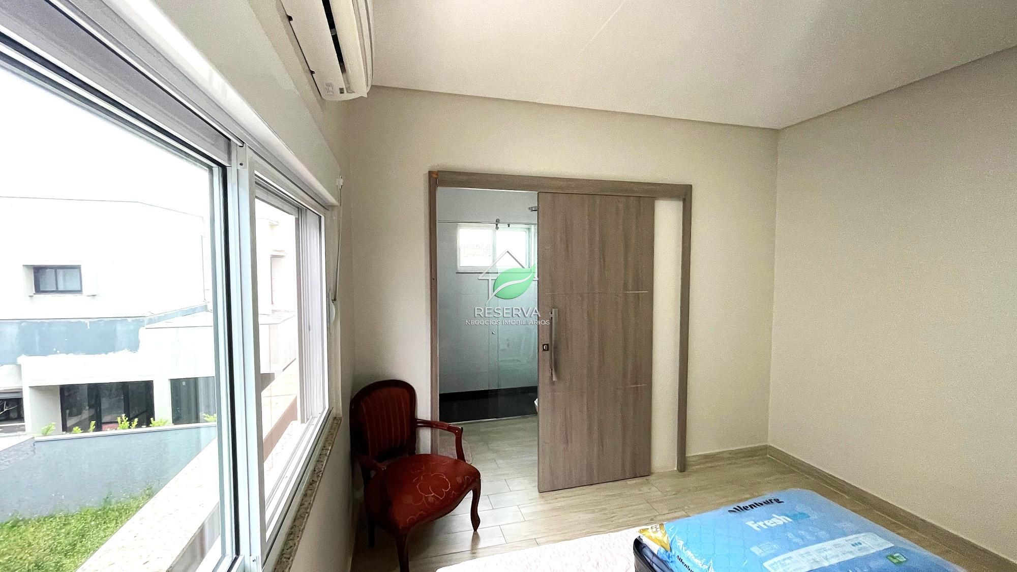 Sobrado disponível para venda e locação no Condomínio Terras Alpha II