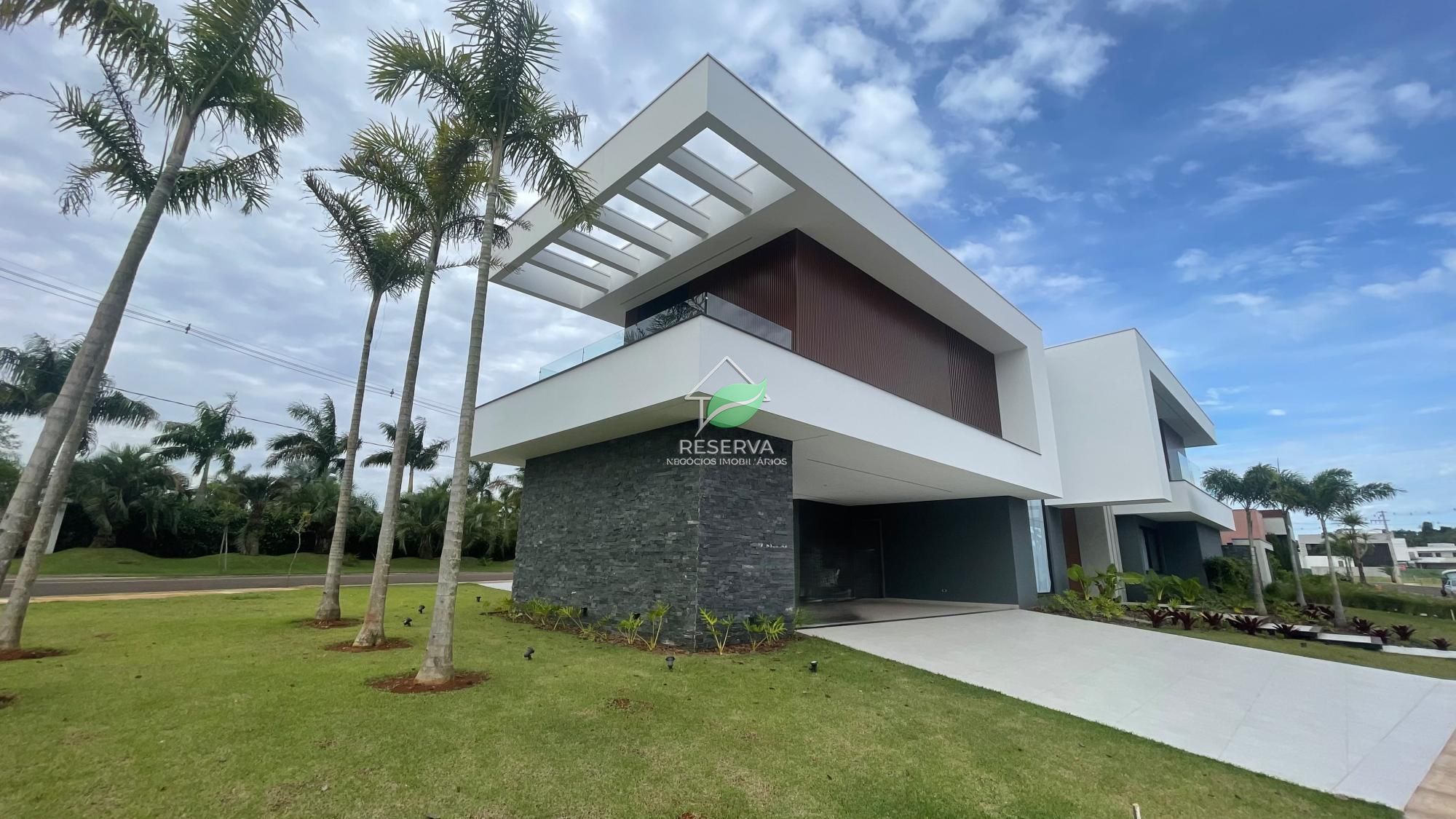 # CASA DE ALTO PADRÃO NO ROYAL FALLS RESIDENCE & RESORT