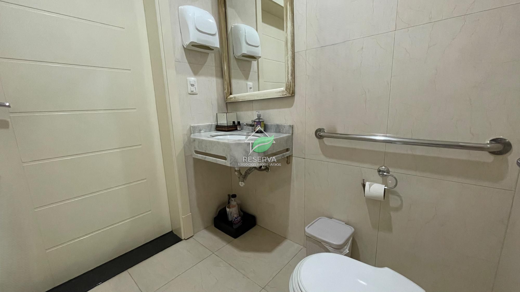 Sala Comercial de 72 m² — Venda ou Locação