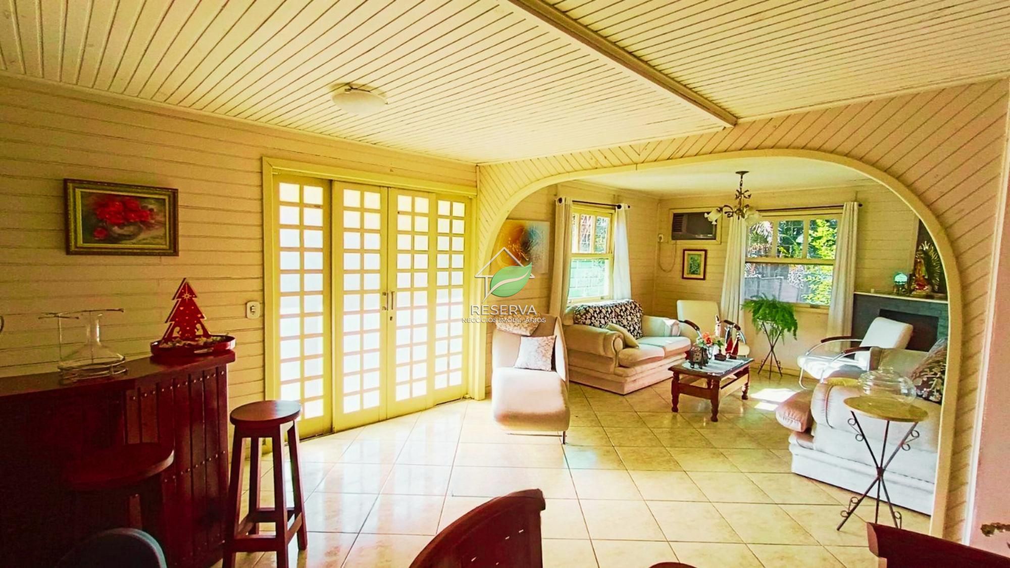 Casa à Venda na Vila A – Foz do Iguaçu Area de 982 m2