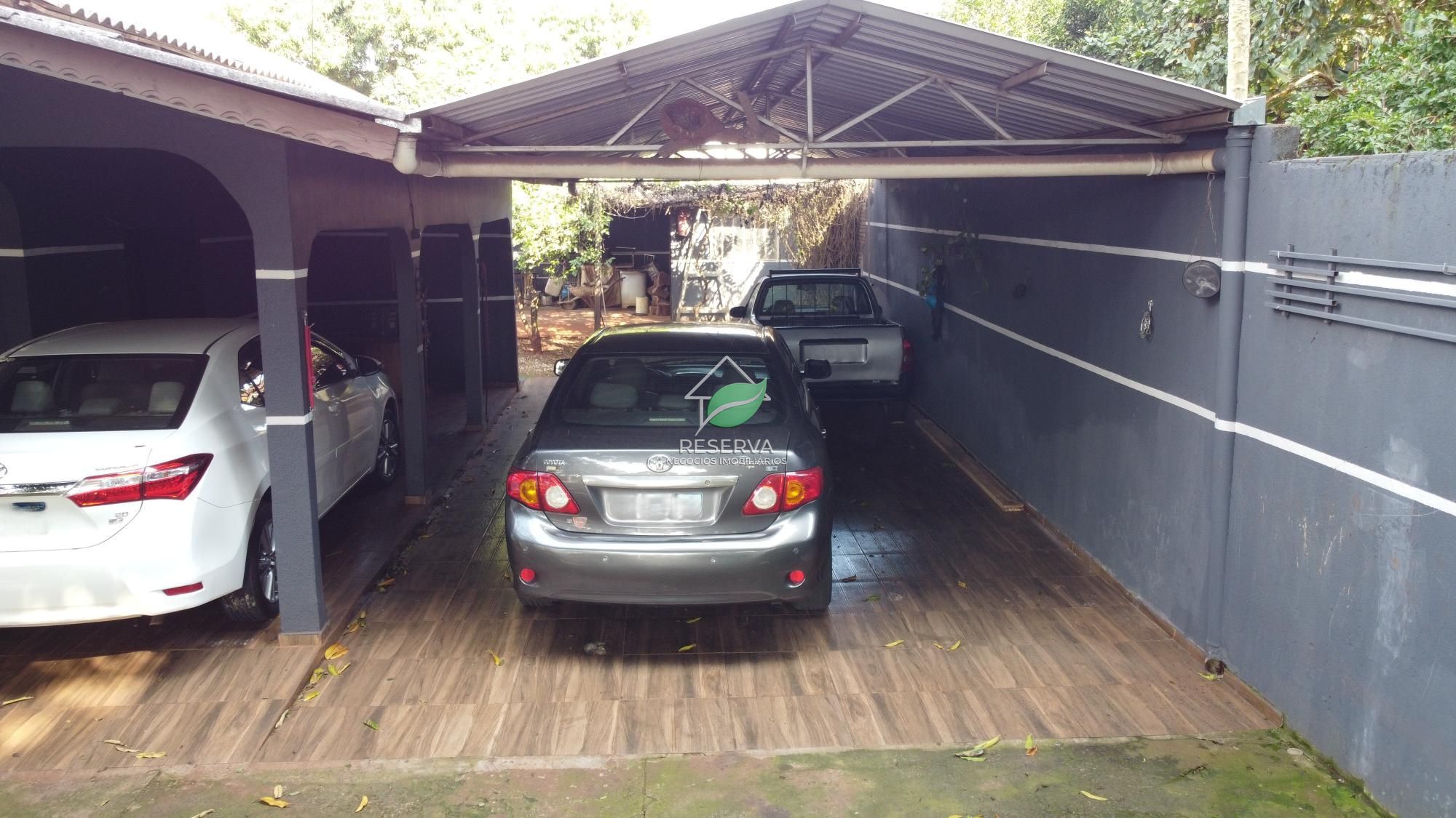 Casa à Venda no Portal da Foz – Excelente Localização e Amplo Espaço
