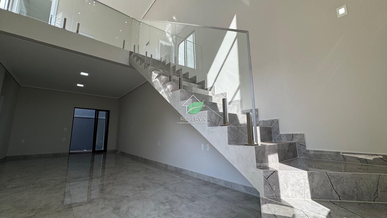 SOBRADO À VENDA NO SANTA ROSA — FOZ DO IGUAÇU