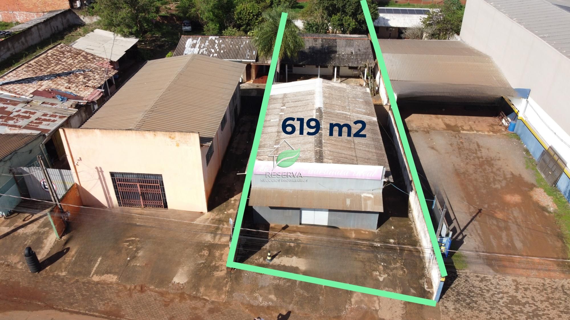 Excelente Oportunidade Comercial – Barracão com Casa em Região Estratégica