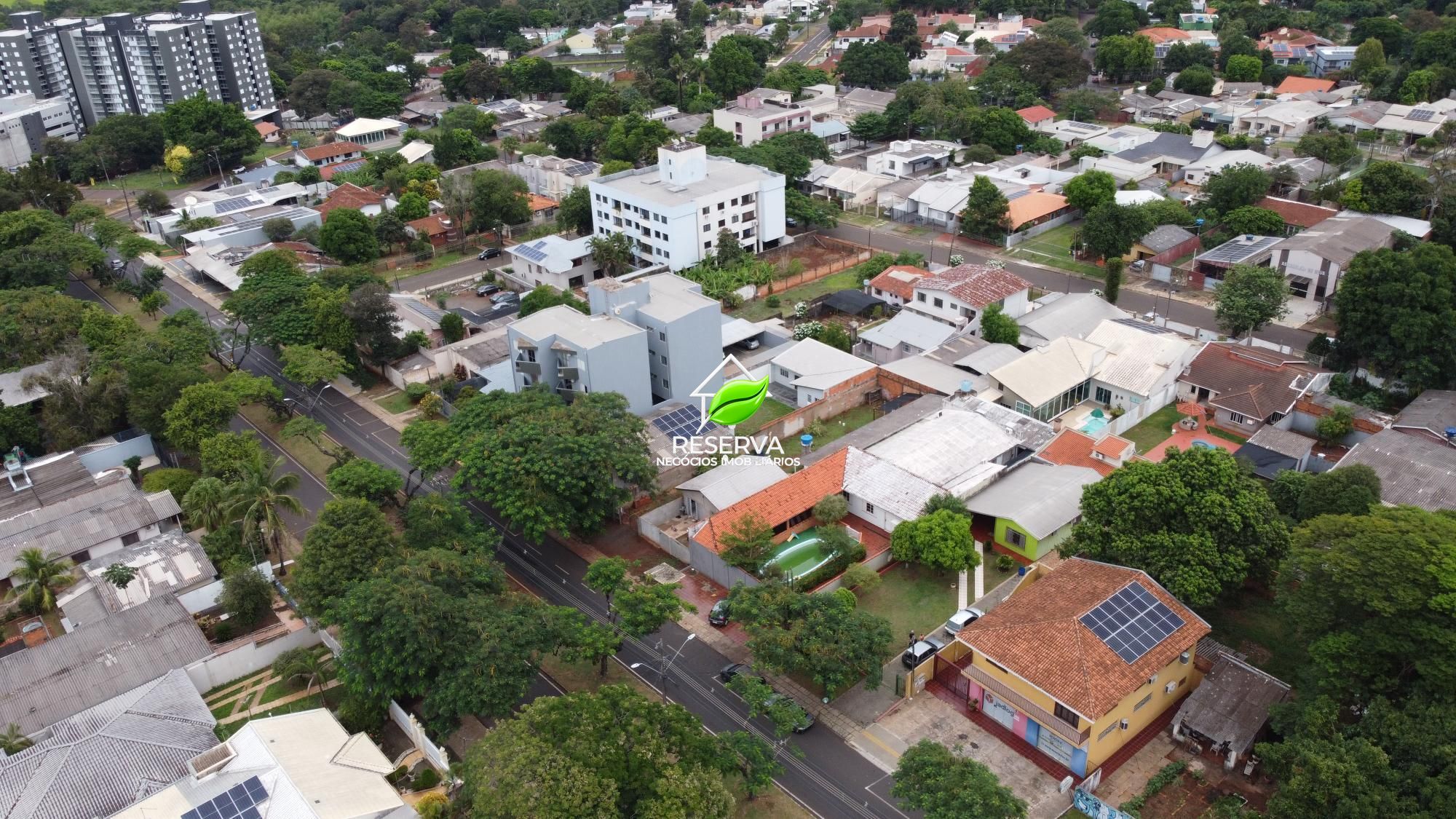 Oportunidade Única: Casa com Edícula, Amplo Quintal e Localização Privilegiada!