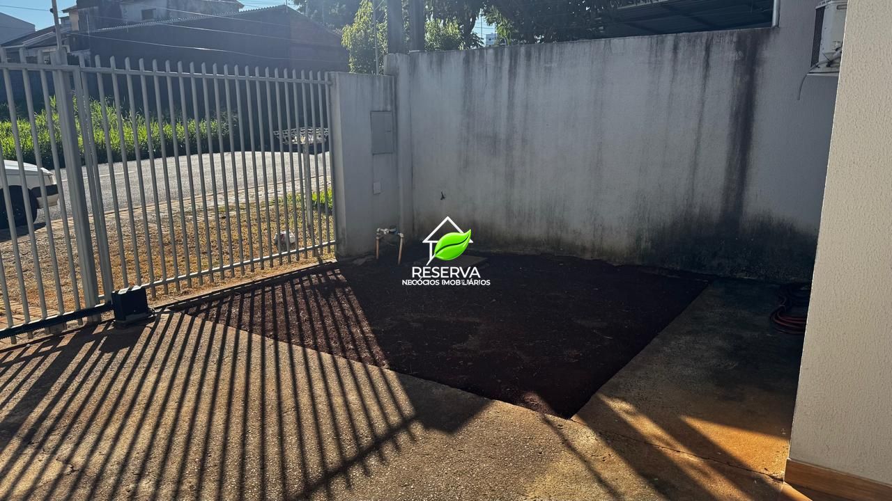 CASA MOBILIADA À VENDA NA REGIÃO DA VILA A – JD. CANADÁ ??