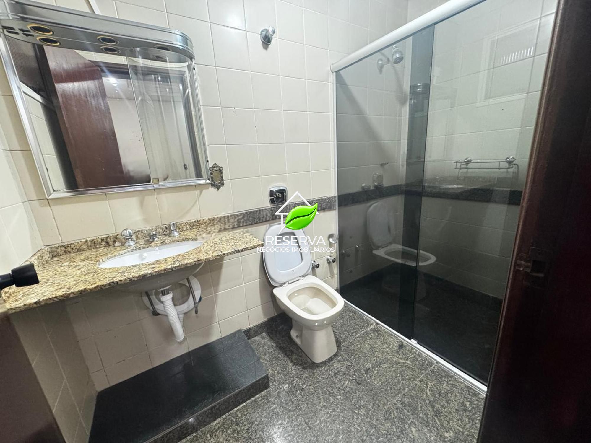SOBRADO À VENDA NO JARDIM IÇUAÇU – FOZ DO IGUAÇU