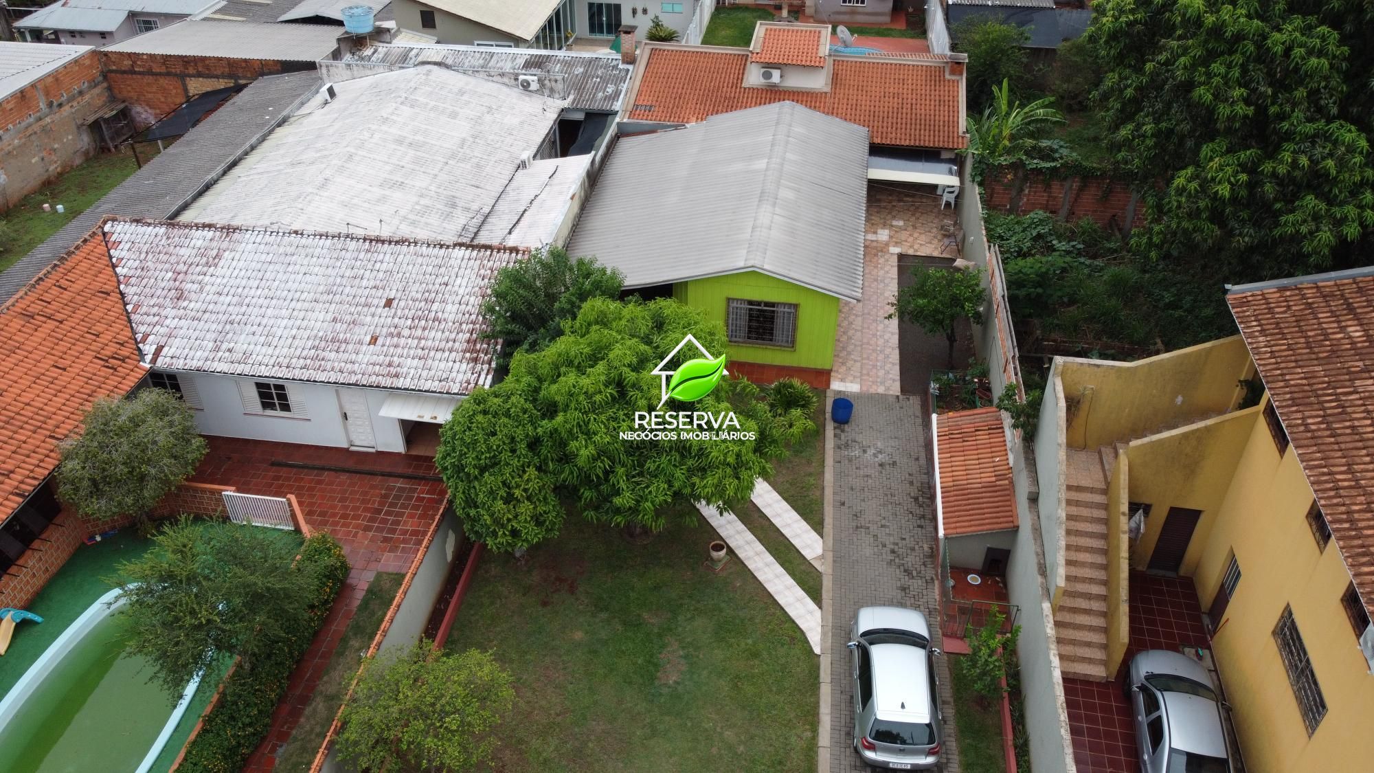 Oportunidade Única: Casa com Edícula, Amplo Quintal e Localização Privilegiada!