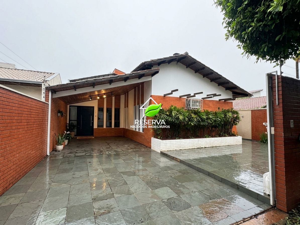 SOBRADO À VENDA NO JARDIM IÇUAÇU – FOZ DO IGUAÇU