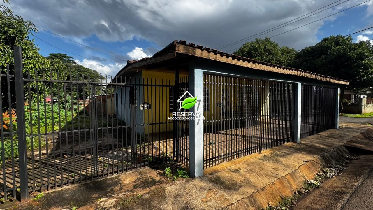 Casa de Esquina à Venda na Região da Vila C – Excelente Oportunidade!
