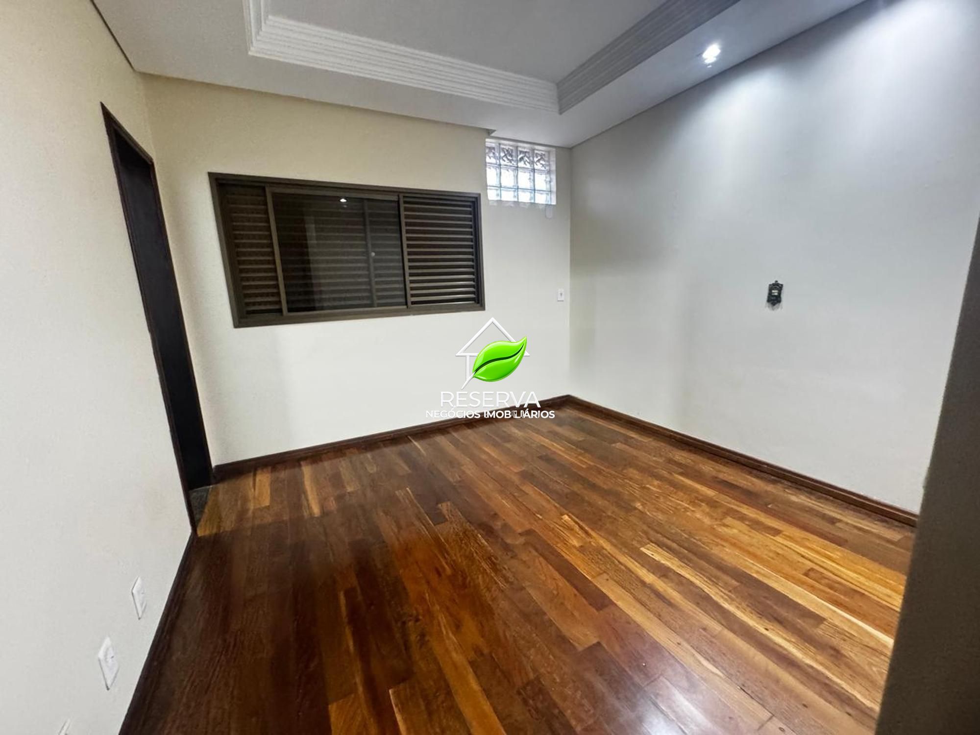 SOBRADO À VENDA NO JARDIM IÇUAÇU – FOZ DO IGUAÇU