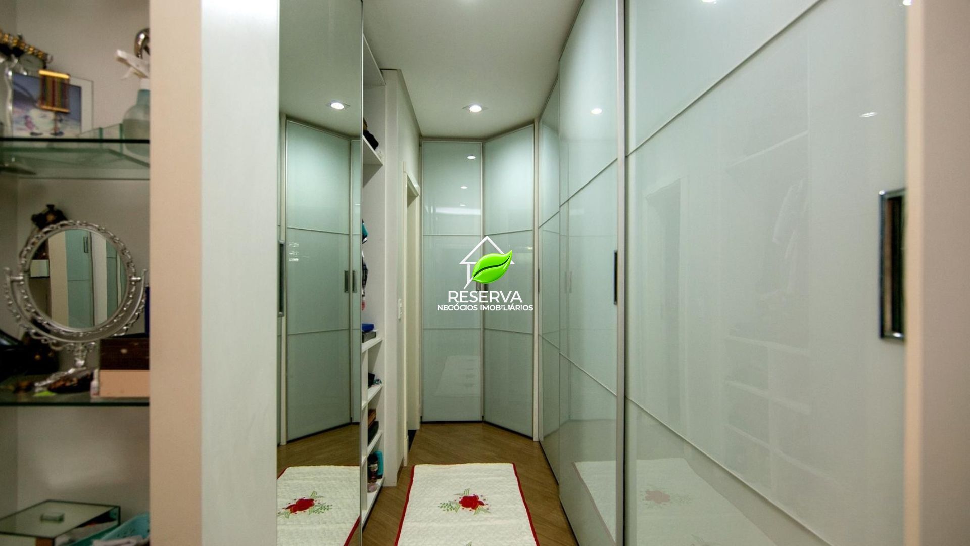 Apartamento de Alto Padrão na Av. Pedro Basso