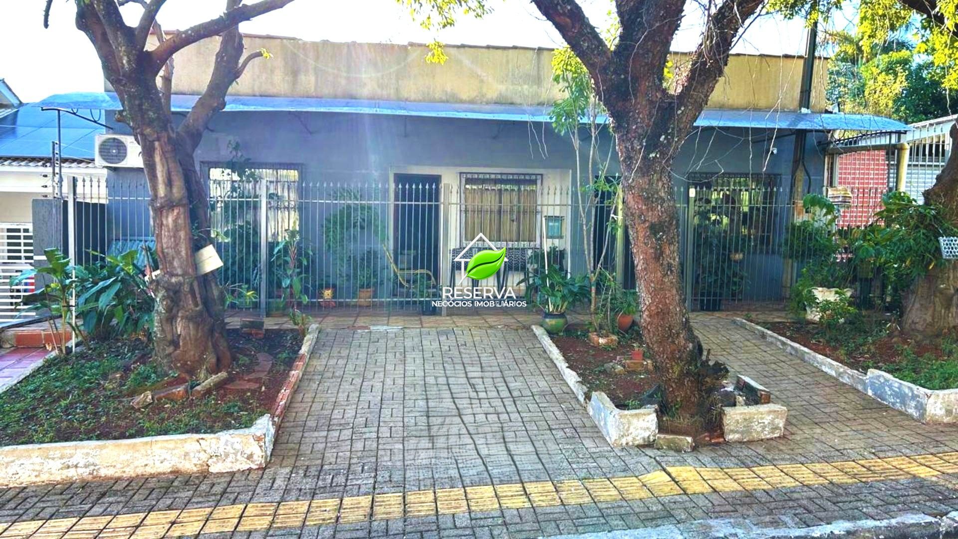 TERRENO COM CASA À VENDA NA VILA YOLANDA — 1.036 m²