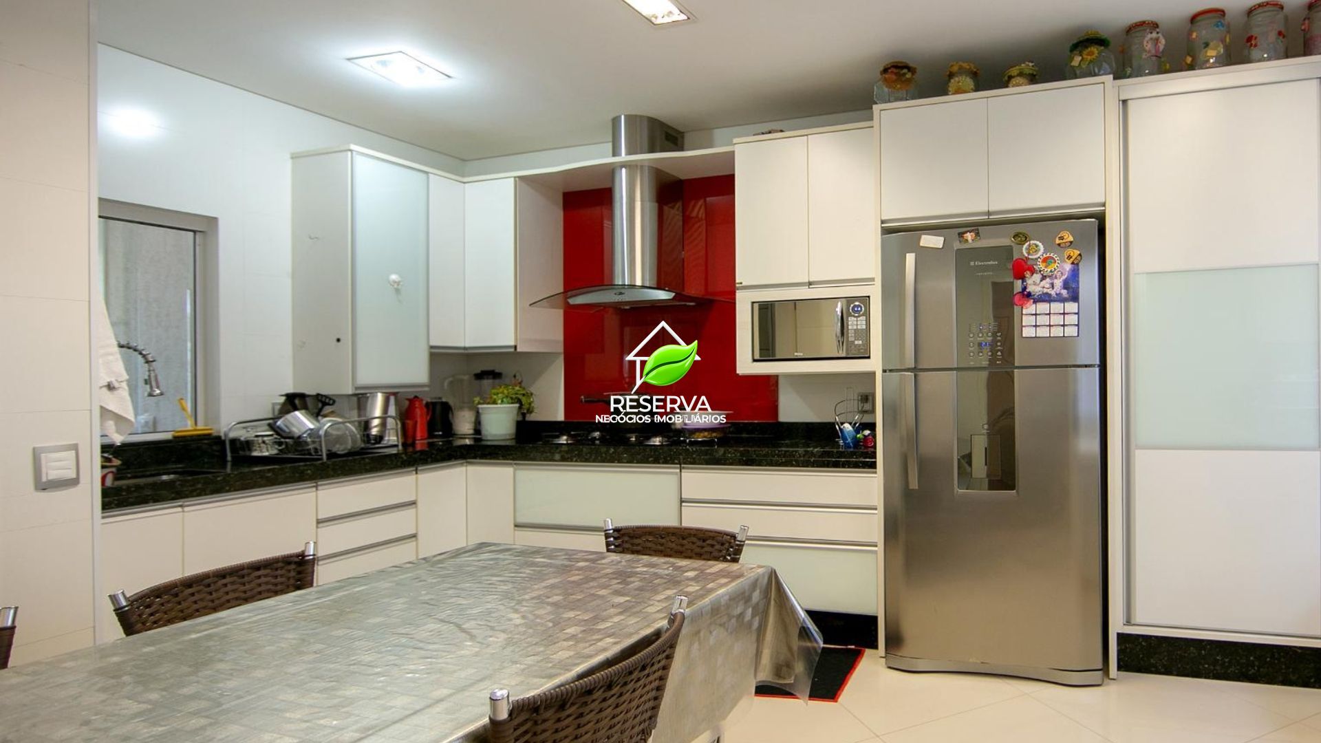 Apartamento de Alto Padrão na Av. Pedro Basso