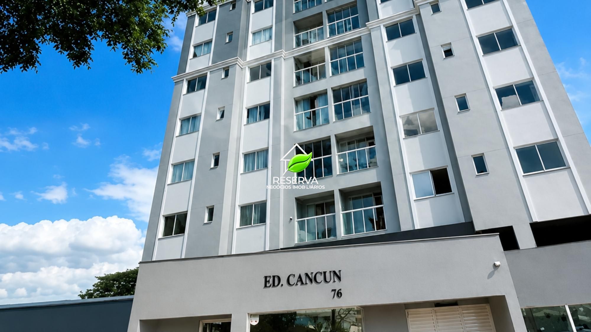 Apartamento 100% mobiliado à venda – Edifício Cancun