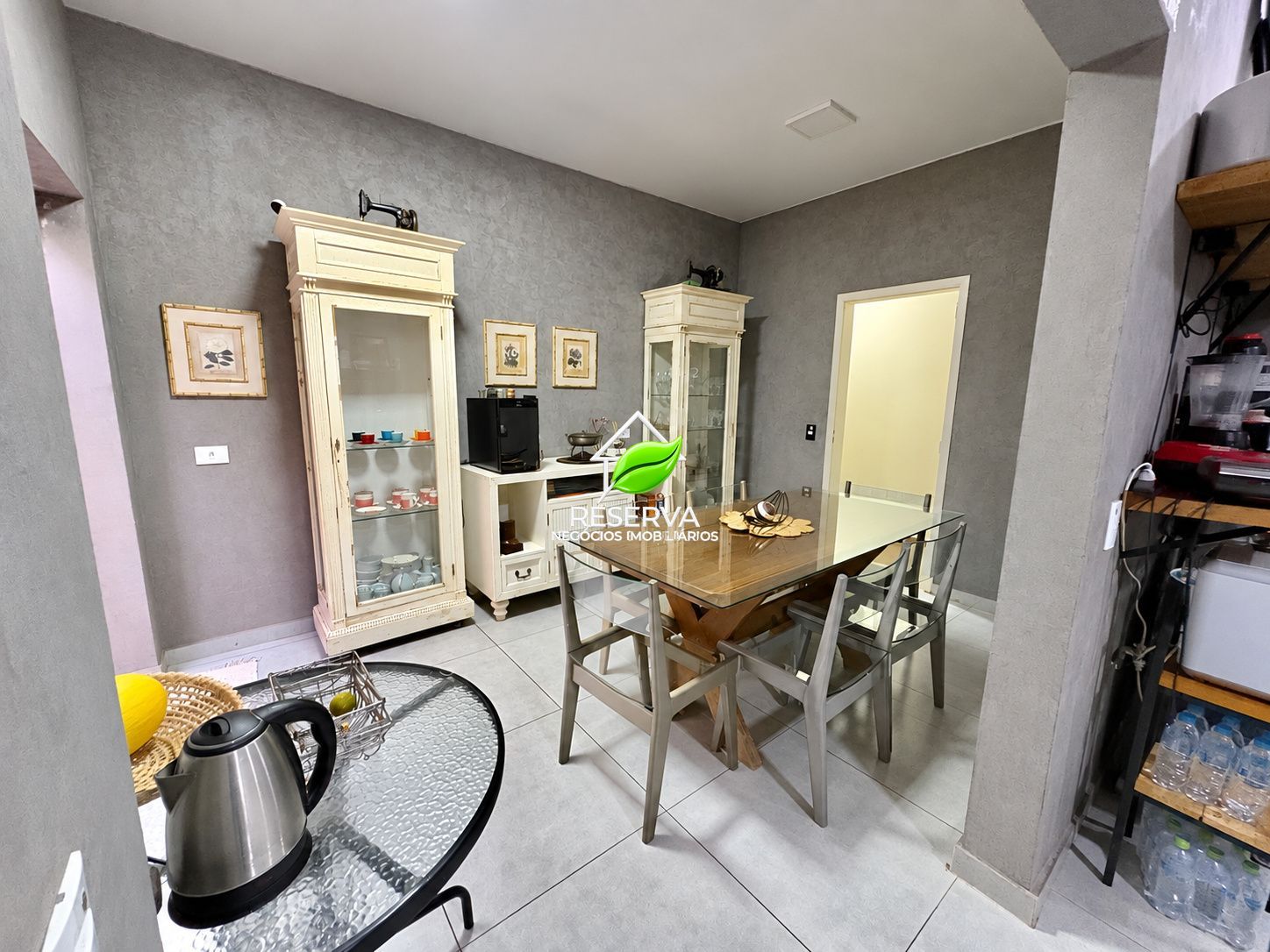 APARTAMENTO AMPLO NO CENTRO DE FOZ DO IGUAÇU — 206 M² PRIVATIVOS