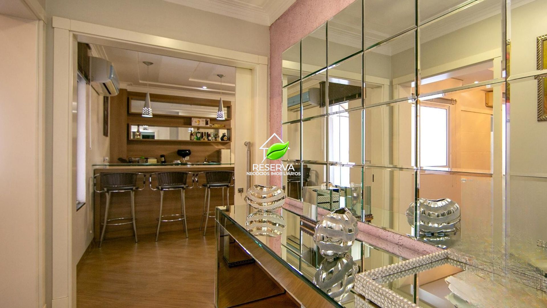 Apartamento de Alto Padrão na Av. Pedro Basso