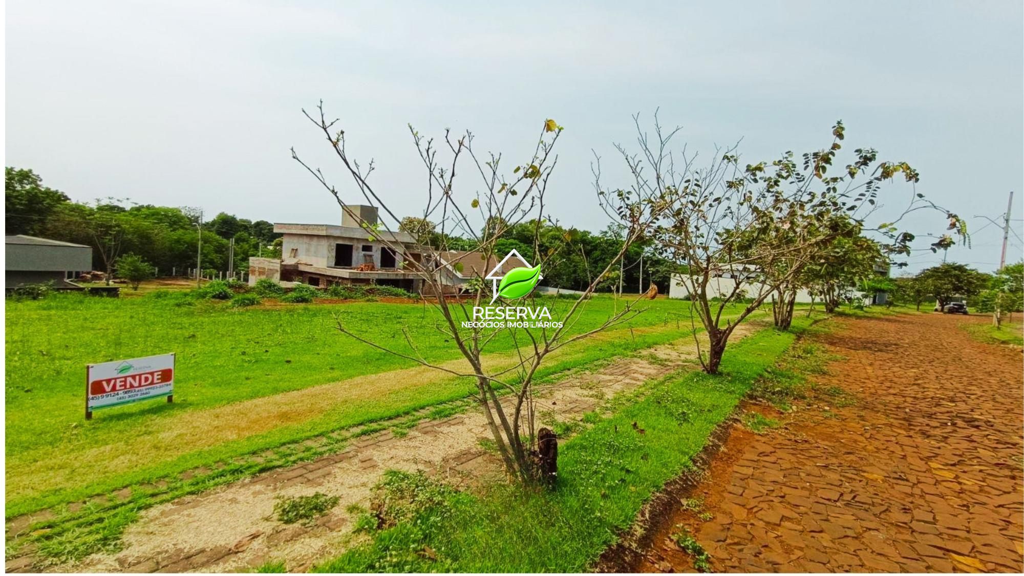 Terreno à Venda no Condomínio Villa Conscientia