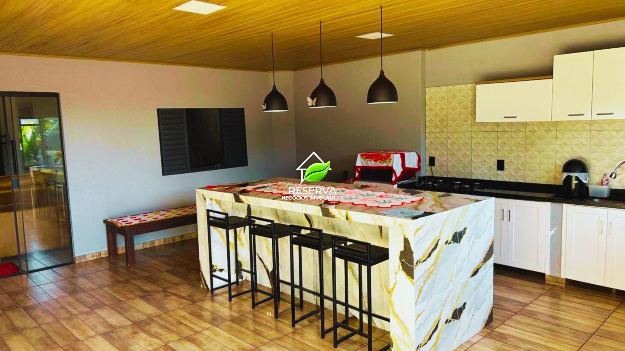 Casa à Venda – Conforto, Lazer e Excelente Distribuição
