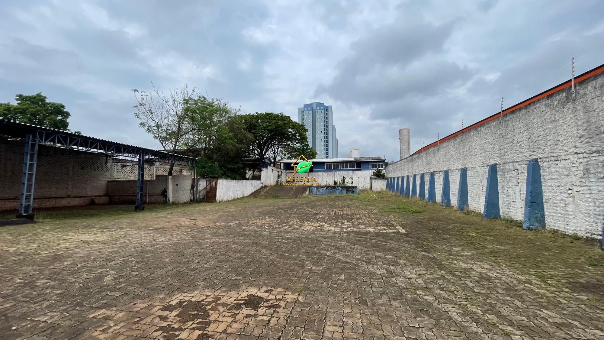 Área Comercial à Venda e para Locação – Margens da BR-277.