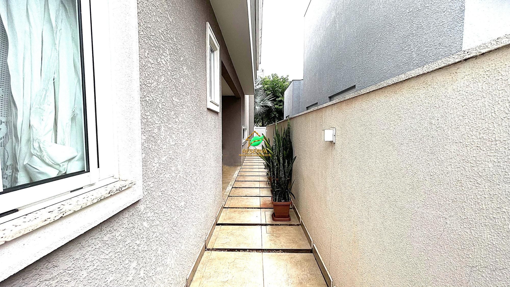 Sobrado disponível para venda  no Condomínio Terras Alpha II